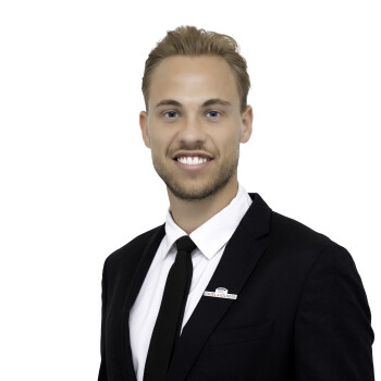 Zebastian Loenstad 
