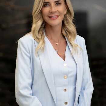 Michaela Muller, picture 1
